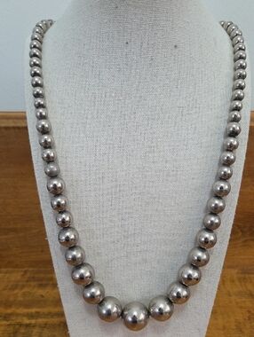 Vintage Silver Bead Balls Necklace